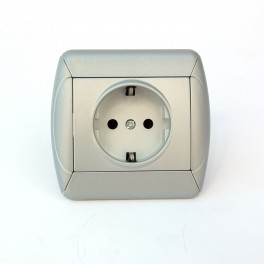 Metallic grey plug